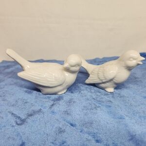 Vintage Otagari Bird/Sparrow Figurines, White Color, Japan